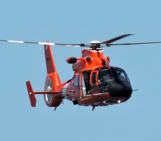 Aerospatiale Dauphin 2 (SA-365C) (N6566) - US Coast Guard out of Atlantic City patrolling the New Jersey coastline.