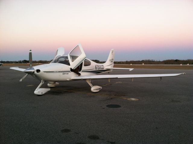 Cirrus SR-22 (N750CD) - Beautiful sunset after a great flight