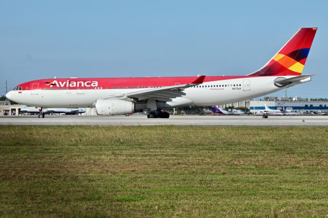 Airbus A330-200 (N973AV)