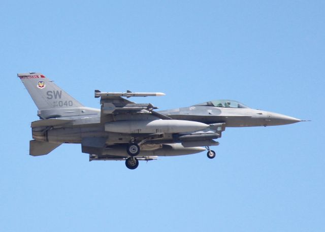 Lockheed F-16 Fighting Falcon (94-0040) - At Barksdale Air Force Base.