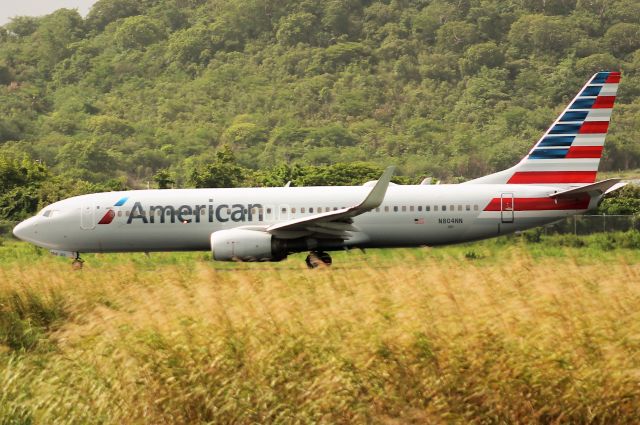 Boeing 737-800 (N804NN)