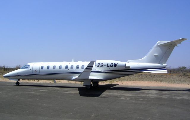 Learjet 45 (ZS-LOW)