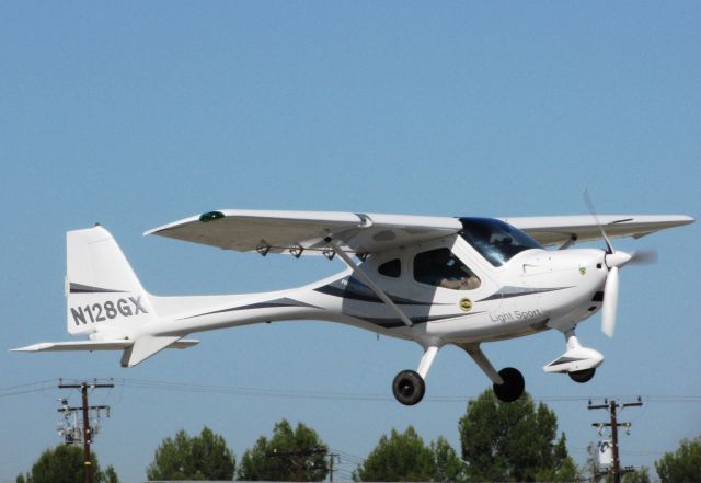 Diamond DA-20 (N128GX) - Taking off RWY 6