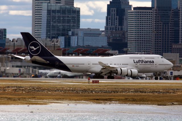 Boeing 747-400 (D-ABVM) - Lufthansa B744 arrival to BOS from FRA on 3/27/22. Aircraft upgrade from A333/A343 for the Spring/Summer. 