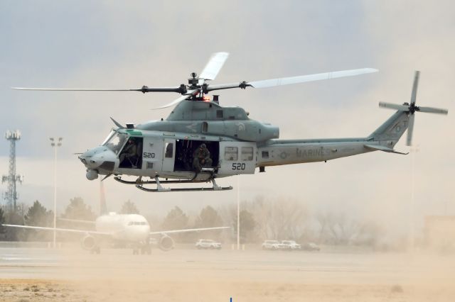 BELL UH-1Y (16-7805)