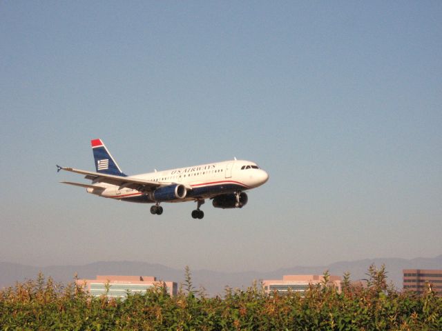 Airbus A319 (N831AW) - Landing on RWY 19R