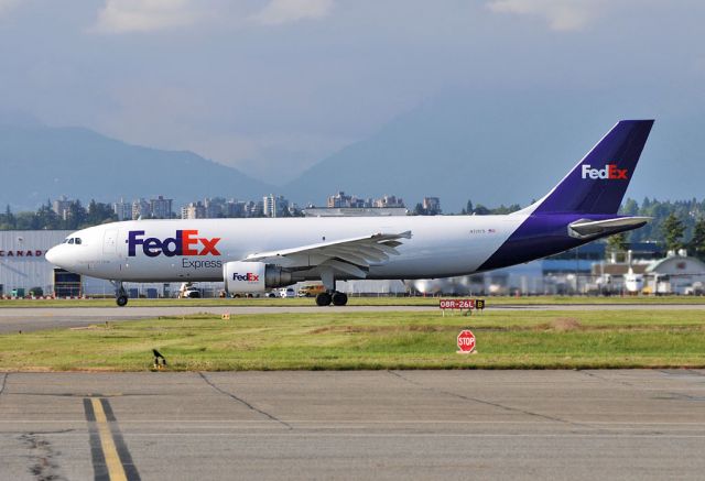 Airbus A300F4-600 (N717FD)