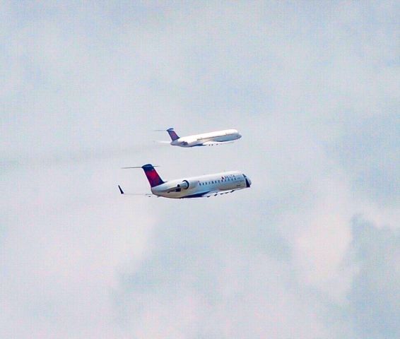 Canadair Regional Jet CRJ-200 (N448SW)