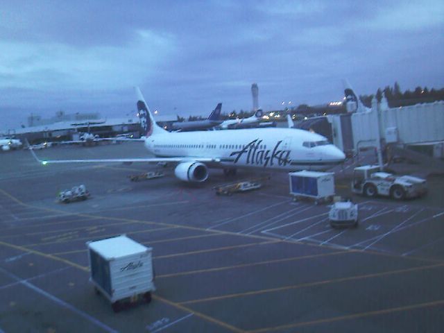 Boeing 737-700 — - Seattle