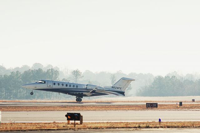 Learjet 40 (N624FX) - Email me for the high resolution file! fleishelja@gmail.com