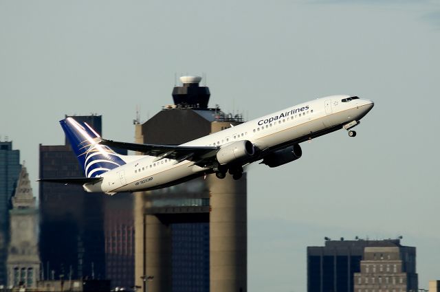 Boeing 737-800 (HP-1851CMP) - Copa 312 departing for Panama City