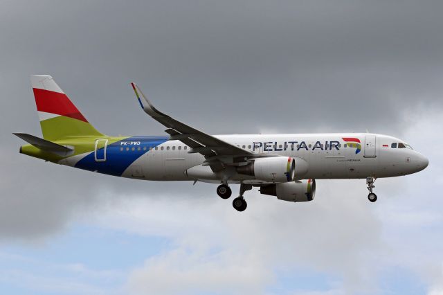 Airbus A320 (PK-PWD)