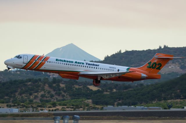 McDonnell Douglas MD-87 (N292EA)