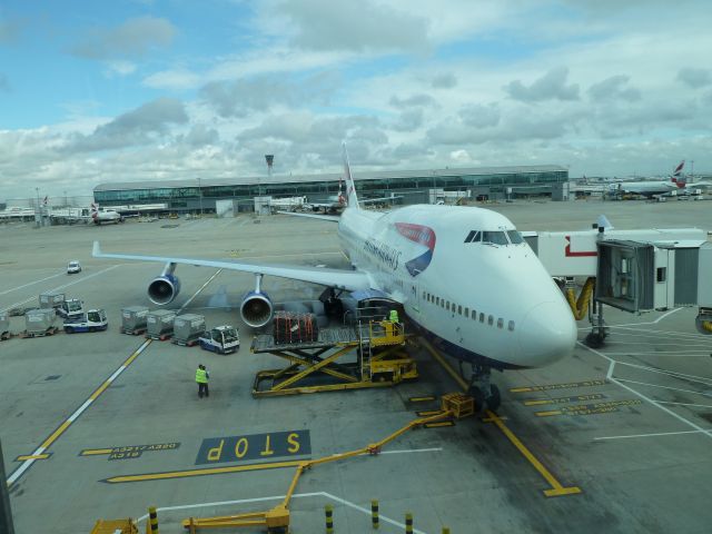 Boeing 747-400 (EGN123AB) - Picture of a 747 while at London