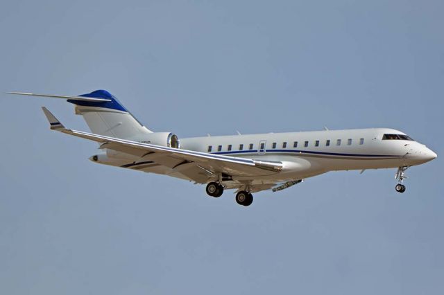 Bombardier Global Express (N400BC) - Ball Corporation Bombardier Global 6000 N400BC at Phoenix Sky Harbor on June 12, 2018. 