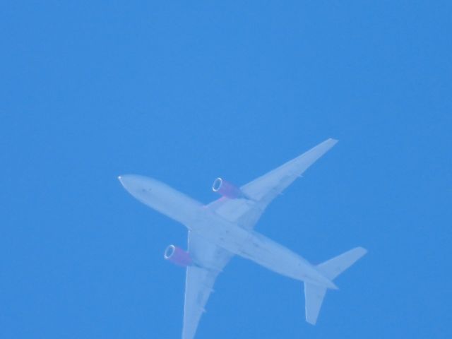Boeing 777-200 (N846AX)