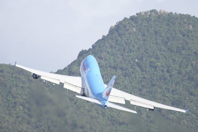 Boeing 747-400 (F-HSUN)