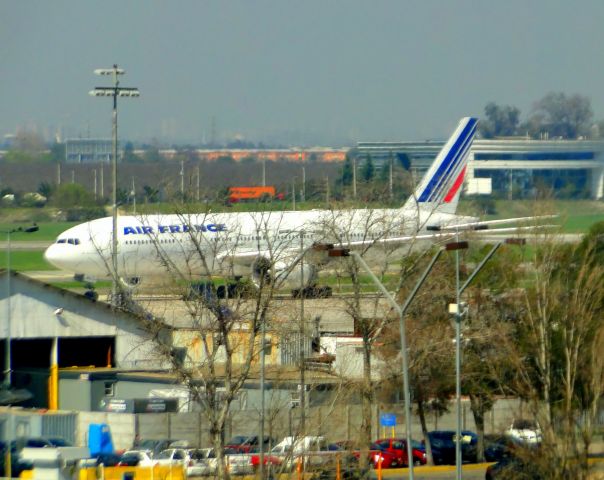 Boeing 777-200 (F-GSPQ)