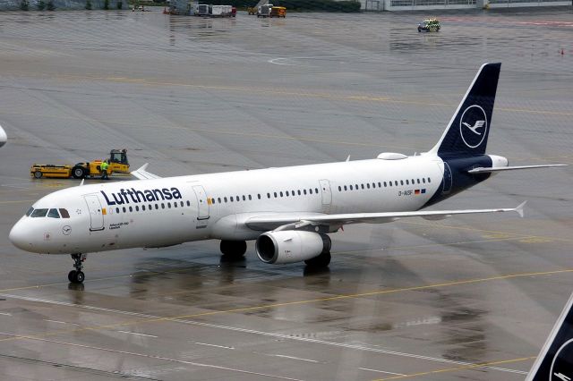 Airbus A321 (D-AISF)