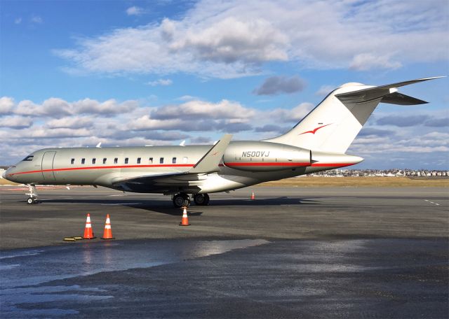 Bombardier Global 5000 (N500VJ) - Vista Jet