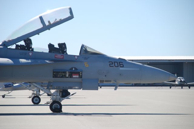 McDonnell Douglas FA-18 Hornet (16-6467)