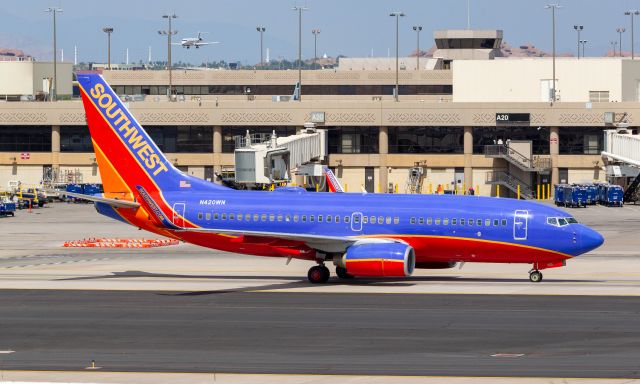 Boeing 737-700 (N420WN) - SPOTTED AT KPHX ON 6-5-20