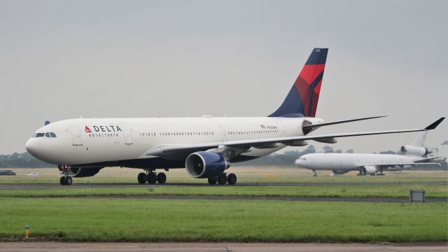 Airbus A330-300 (N855NW) - delta a330-223 n855nw diverting to shannon while routing atlanta to heathrow 24/8/19.