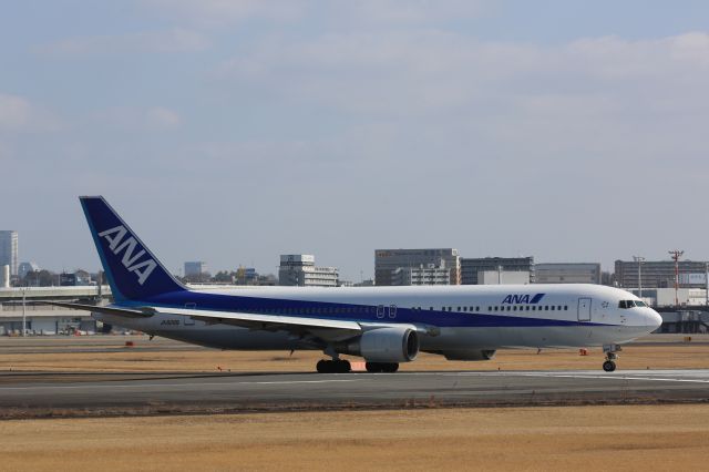 BOEING 767-300 (JA8289)