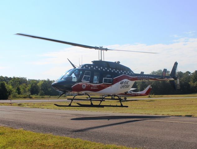 Bell TwinRanger (N225AE) - A Bell 206L-1 LongRanger II at the EAA 683 Fly-In on September 10, 2016.