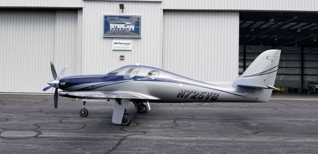 Lancair Evolution (N725VB)