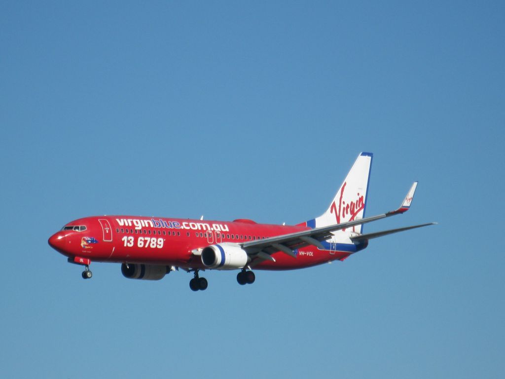 Boeing 737-800 (VH-VOL)