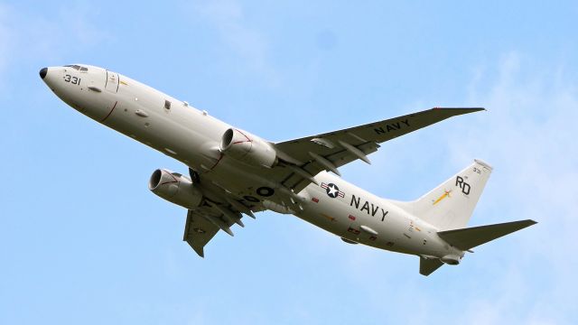 Boeing P-8 Poseidon (16-9331) - A USN P-8A does pattern work on Rwy 16R on 4.7.20. The aircraft is with VP-47 based at NAS Whidbey Island, WA. (Ser#169331 / Code: RD-331 (ln 6356 / cn 62297).