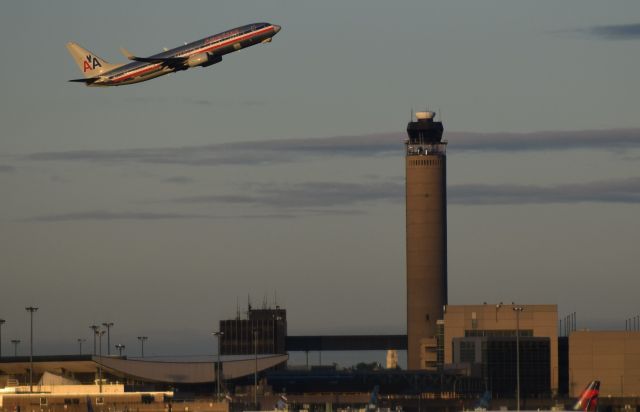 Boeing 737-800 —