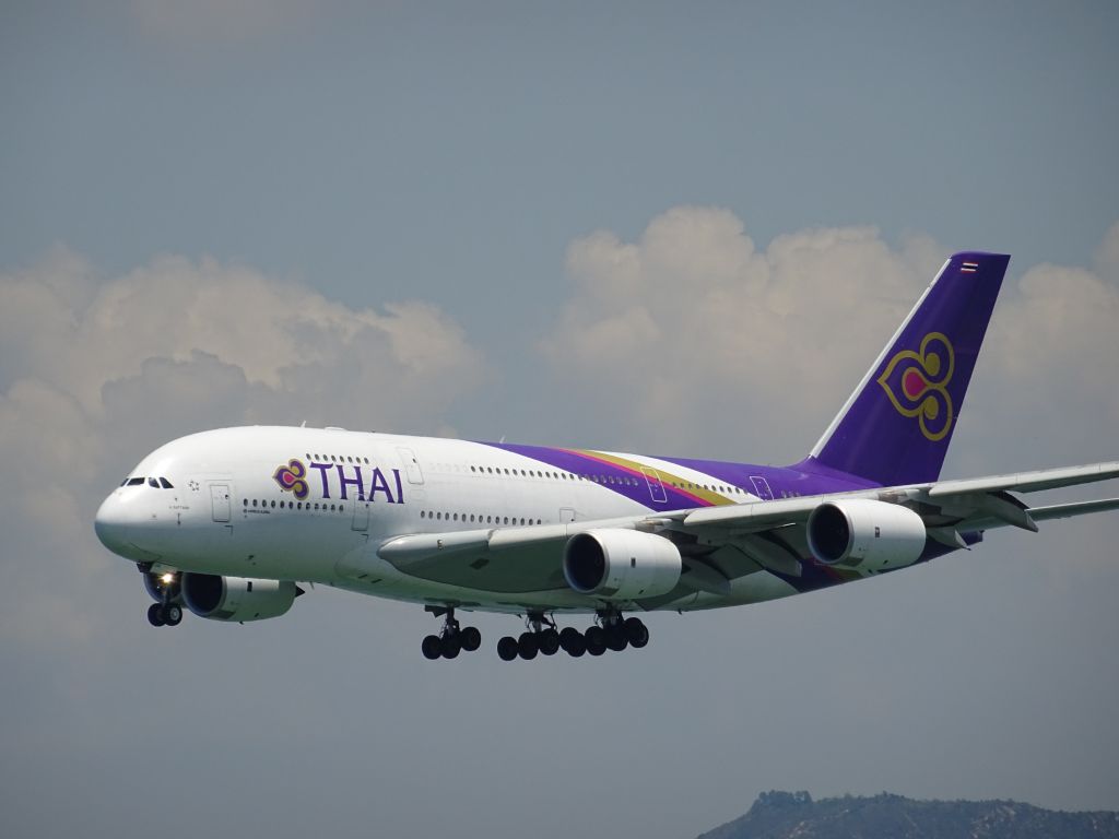 Airbus A380-800 (HS-TUA)