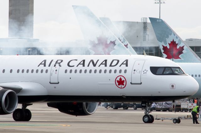 Airbus A321 (C-GJWO)