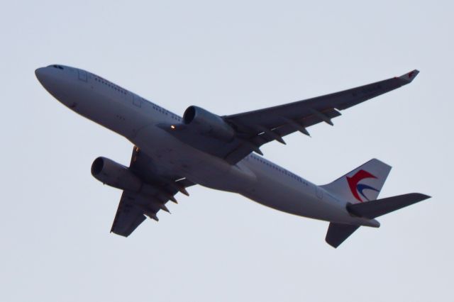 Airbus A330-200 (B-5968)