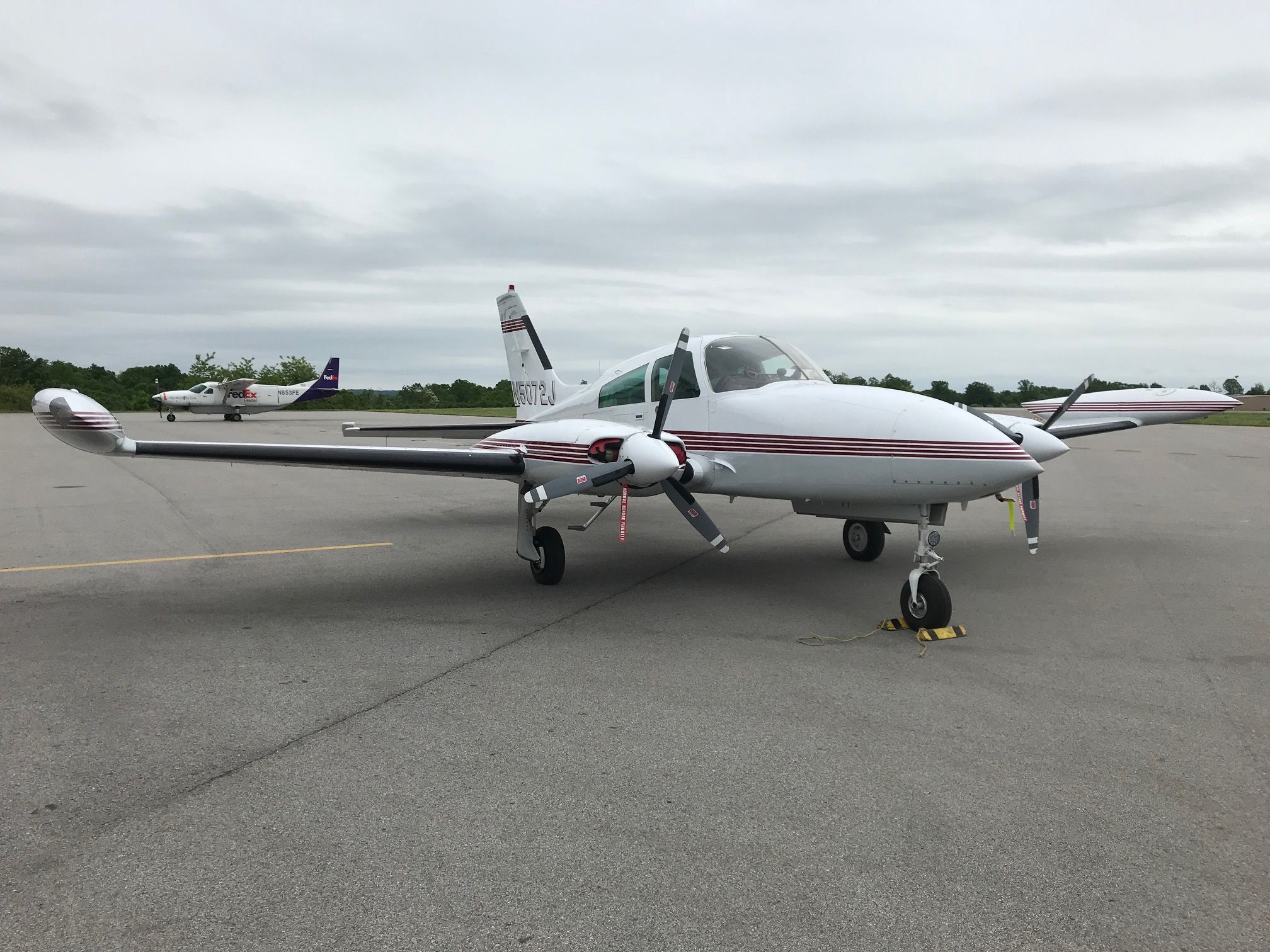 Cessna 310 (N5072J)