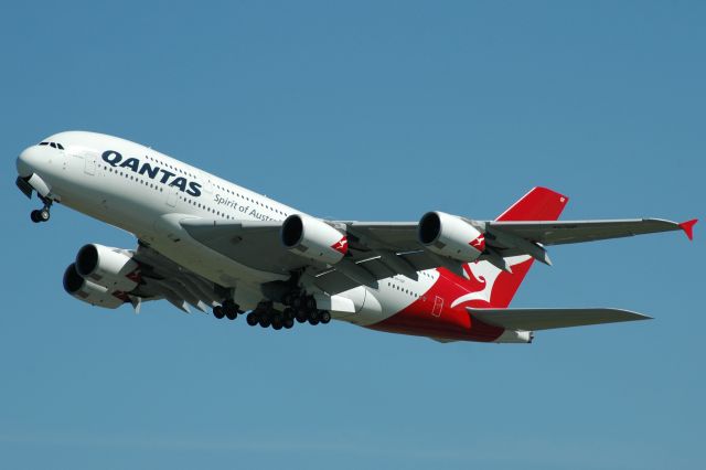 Airbus A380-800 (VH-OQF) - VH-OQF seen departing Brisbane Airport after a quick crew change diversion. Its original route was LAX-MEL.