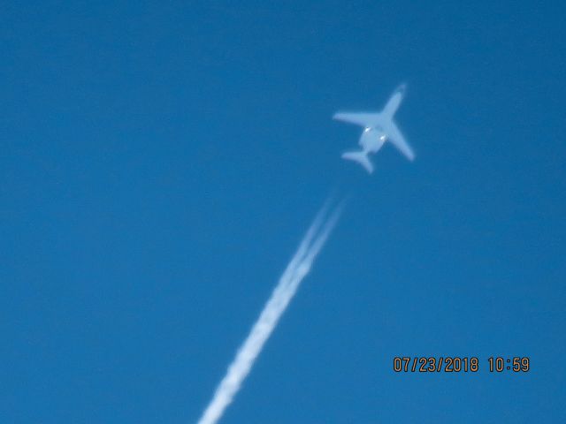 Bombardier Challenger 300 (N945AC)