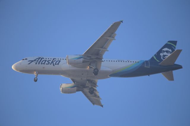 Airbus A320 (N844VA)