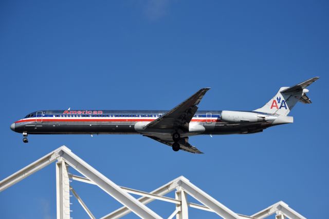 McDonnell Douglas MD-80 (N964TW) - 23-L 03-22-19