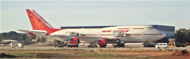 Boeing 747-400 (VT-EVA) - 4-2010