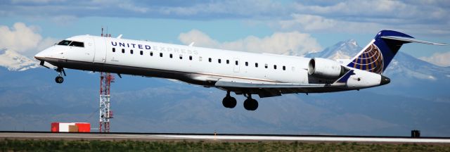 Canadair Regional Jet CRJ-700 (N155GJ) - Landing on 16L.