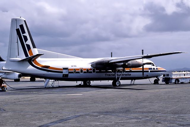 VH-TQS — - TRANS AUSTRALIA AIRLINES TAA - FOKKER F-27-600 FRIENDSHIP - REG : VH-TQS (CN 1041) - TOWNSVILLE AIRPORT QUEENSLAND AUSTRALIA - YBTL (2/7/1986)