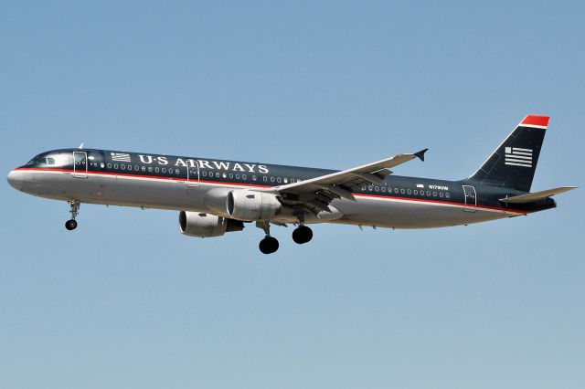 Airbus A321 (N179UW)