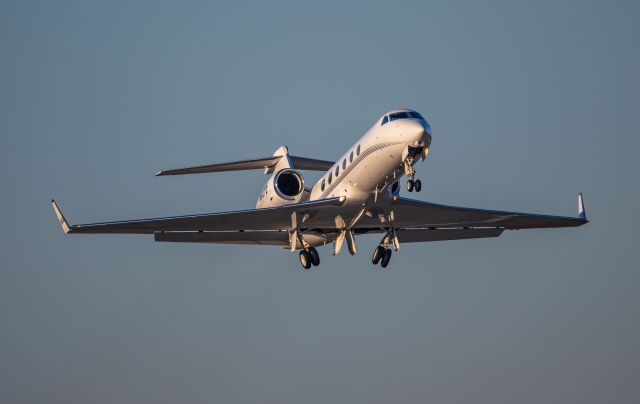 Gulfstream Aerospace Gulfstream IV (N607D) - Gulfstream G450 departing on a cold fall morning 