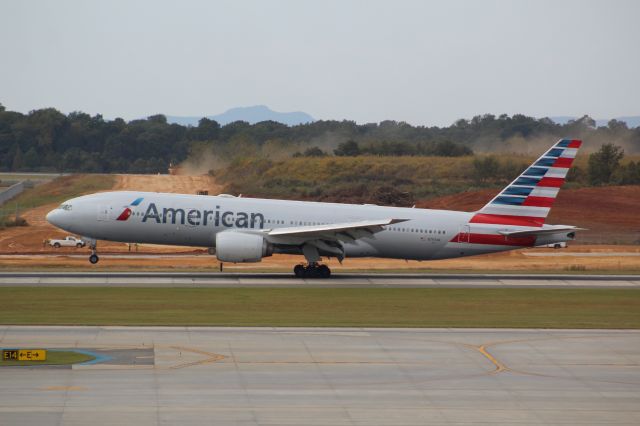 Boeing 777-200 (N797AN)