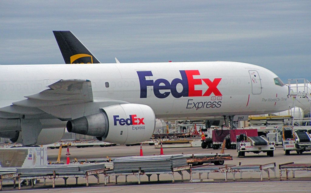 Boeing 757-200 (N992FD)
