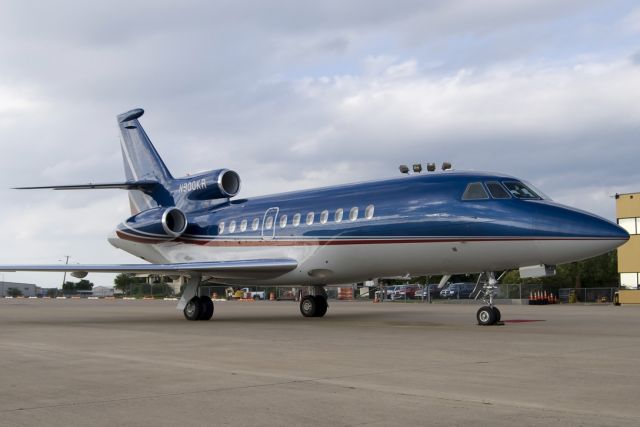 Dassault Falcon 900 (N900KR)