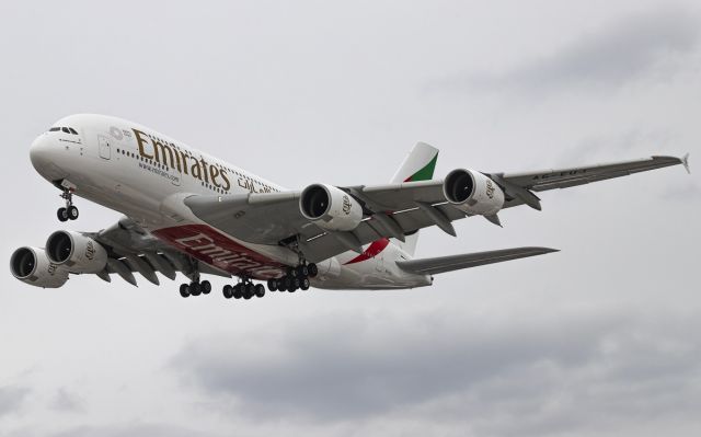 Airbus A380-800 (A6-EUJ)